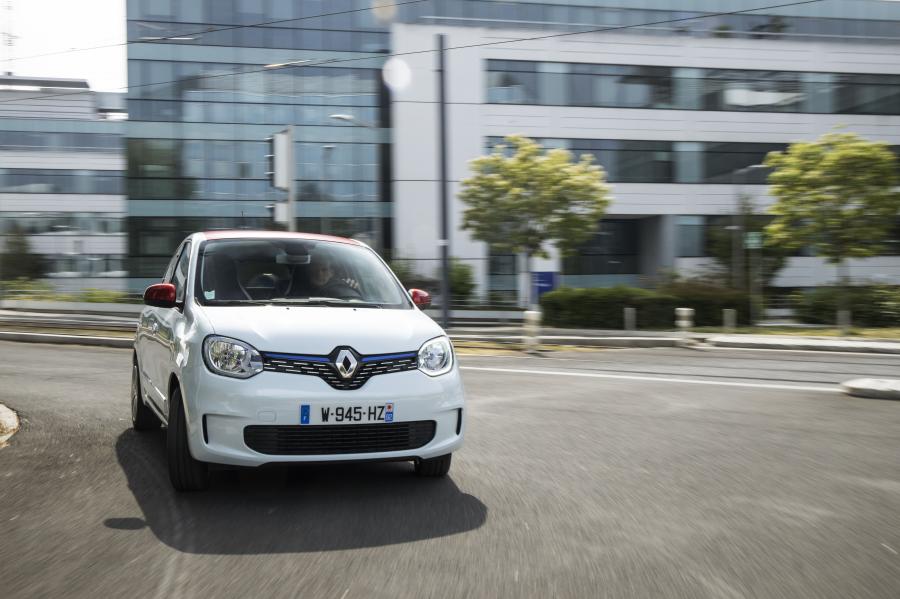  Renault Twingo le coq sportif 2019 года  (фото 23 из 28)